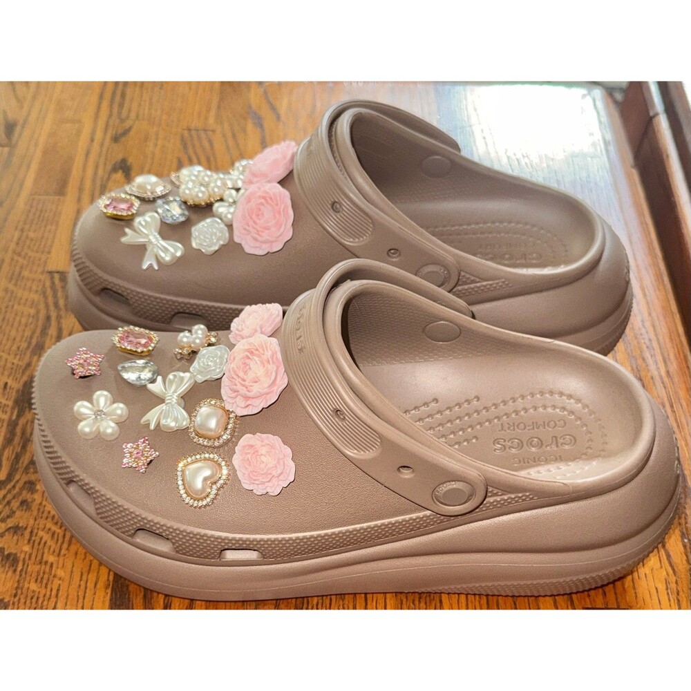 Crocs Siren embellished jibbitz Platform Clog In Taupe W9